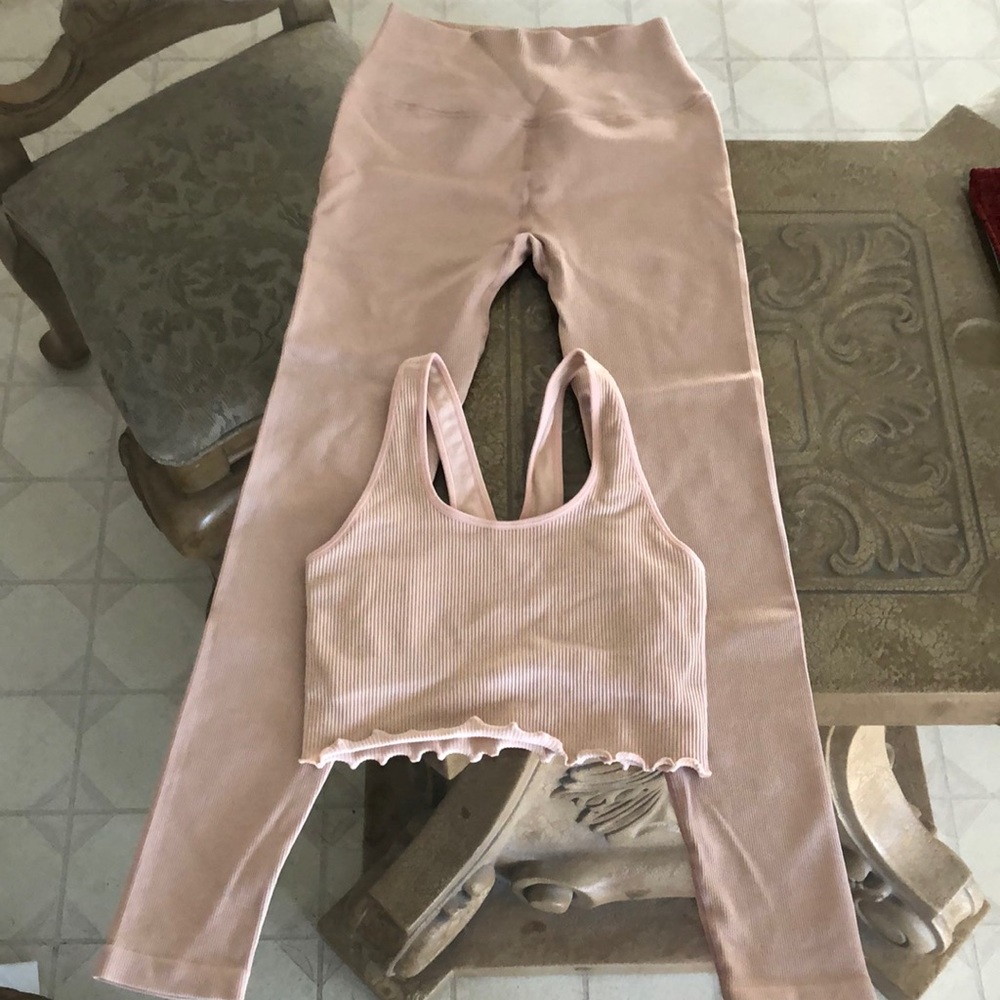 Love Sculpt Leggings and Matching Amor Crop Tank